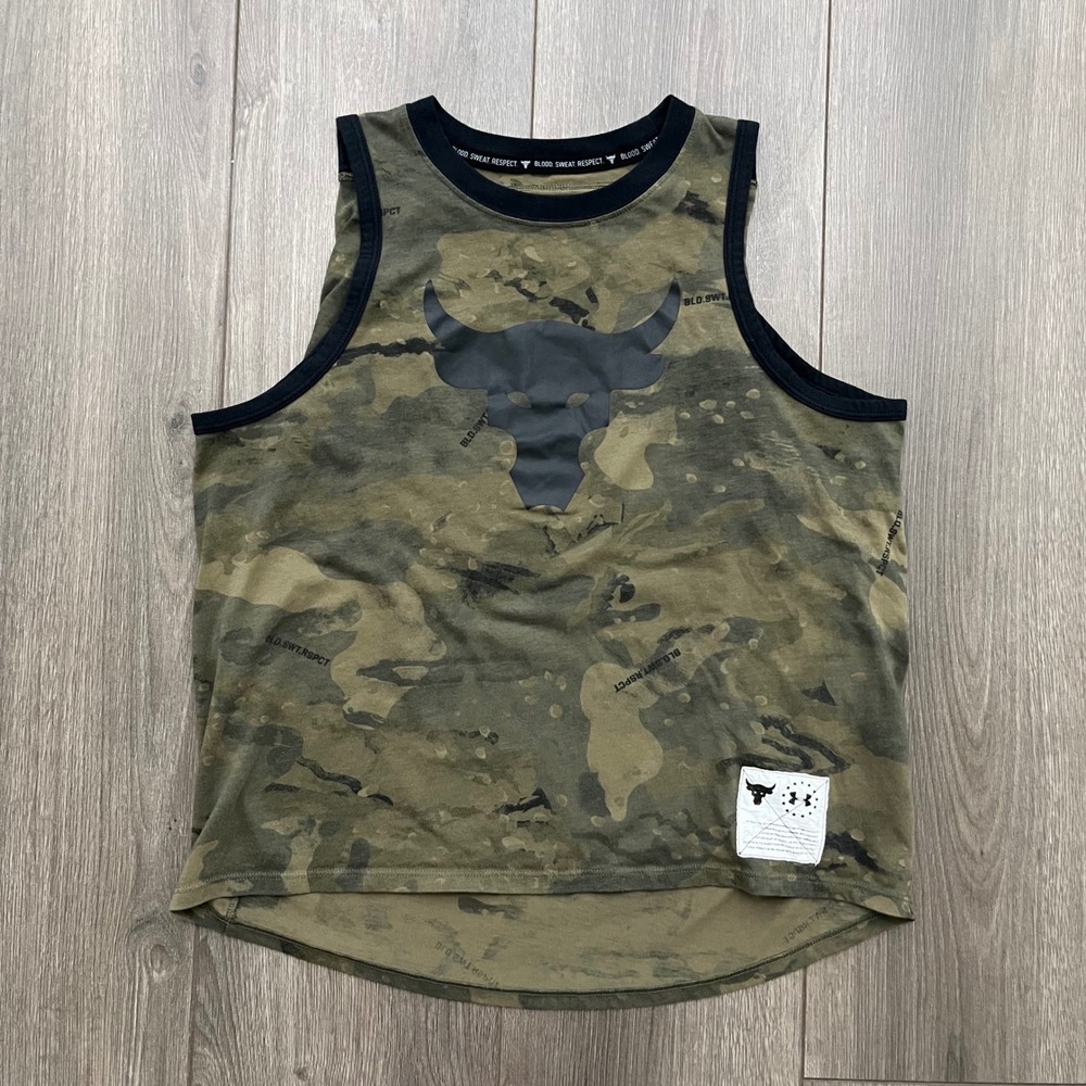 Under Armour Project Rock Camo Tank Top XS Mens Brahma Bull HeatGear Green Camo